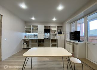 Сдается в аренду однокомнатная квартира, 47 м2, Смоленск, Ипподромный проезд, 7