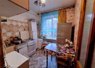 2-комнатная квартира на продажу, 42 м2, поселок городского типа Новофёдоровка, Школьная улица, 14