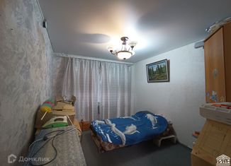 Продается четырехкомнатная квартира, 62.5 м2, Оренбургская область, 2-й микрорайон, 7