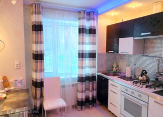 Продается 1-комнатная квартира, 29 м2, поселок Песочное, улица Юрия Литвинова, 18