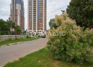 Продается 5-комнатная квартира, 200 м2, Москва, улица Исаковского, 39, метро Строгино