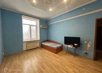 Продам 2-комнатную квартиру, 56.2 м2, Пермский край, улица Гагарина, 3