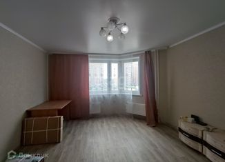 Продаю 1-комнатную квартиру, 42 м2, Калуга, Хрустальная улица, 44к2