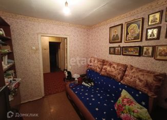 Продаю трехкомнатную квартиру, 64.1 м2, поселок городского типа Нижнегорский, улица Победы, 20