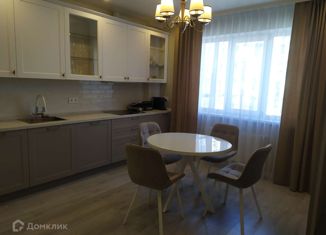 Продажа двухкомнатной квартиры, 80 м2, Самара, метро Алабинская, улица Буянова, 120