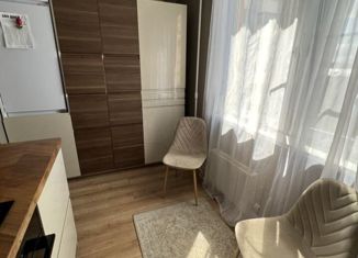 Продаю 1-ком. квартиру, 38 м2, Москва, 1-й Очаковский переулок, 1, 1-й Очаковский переулок