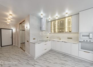 Продаю трехкомнатную квартиру, 78.3 м2, Тюмень, улица Монтажников, 36, ЖК Квартал 1964