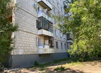 Продается 4-комнатная квартира, 64 м2, Волгоград, улица Гороховцев, 4, Тракторозаводский район