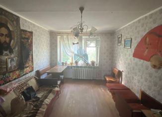 Двухкомнатная квартира на продажу, 44 м2, Астраханская область, проспект Бумажников, 17