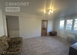 3-комнатная квартира на продажу, 58.4 м2, Астрахань, улица Ботвина, 18