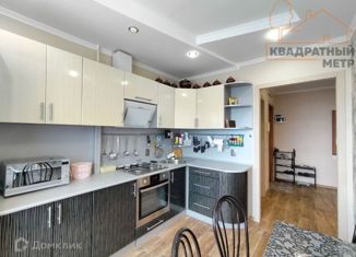 Продажа трехкомнатной квартиры, 66.28 м2, поселок городского типа Новая Майна, улица Микрорайон, 21