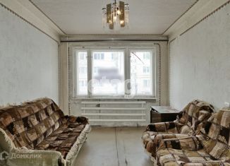 Трехкомнатная квартира на продажу, 61 м2, посёлок городского типа Большая Елховка, улица В.П. Вакала, 11