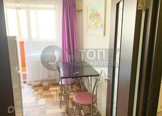 Сдается 1-ком. квартира, 38 м2, Пенза, улица Антонова, 74
