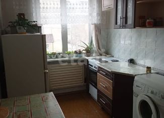 Продаю двухкомнатную квартиру, 45 м2, Барнаул, улица Парижской Коммуны, 64
