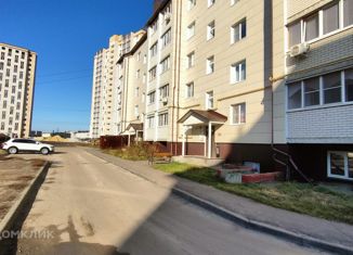Продается двухкомнатная квартира, 53.7 м2, деревня Крутые Выселки, улица Герасимова, 4