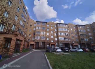 Продаю 2-комнатную квартиру, 53.6 м2, рабочий посёлок Комсомольский, 2-й микрорайон, 33А