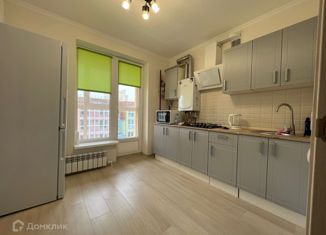 Продаю 1-комнатную квартиру, 34 м2, Калуга, улица Петра Тарасова, 12, ЖК Видный