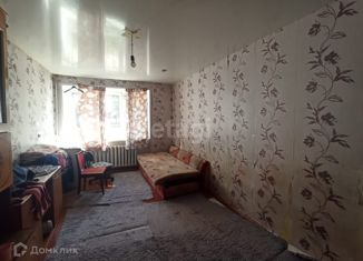 Продаю 2-комнатную квартиру, 45.3 м2, Агрыз, улица Гагарина, 7
