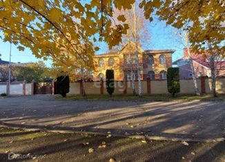 Дом на продажу, 454 м2, поселок городского типа Рыздвяный