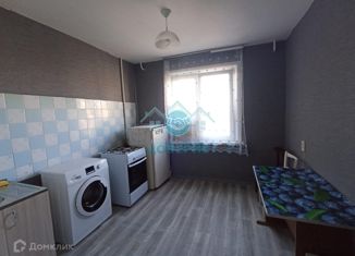 Продается однокомнатная квартира, 38 м2, Астраханская область, улица Михаила Луконина, 9