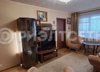 Продаю 3-комнатную квартиру, 57 м2, Мурманск, улица Баумана, 41