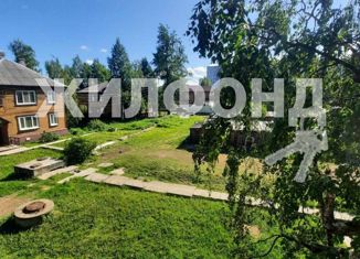 Продается 2-ком. квартира, 48 м2, Архангельск, улица Фёдора Абрамова, 21, территориальный округ Майская горка