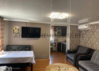 Дом на продажу, 100 м2, поселок городского типа Новомихайловский, улица Мира, 7