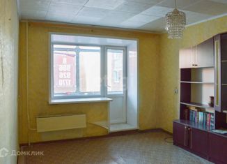 Продаю 2-комнатную квартиру, 49.4 м2, Прокопьевск, улица Есенина, 32