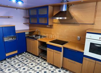 Продам 3-ком. квартиру, 101.8 м2, Губкинский, 12-й микрорайон, 30