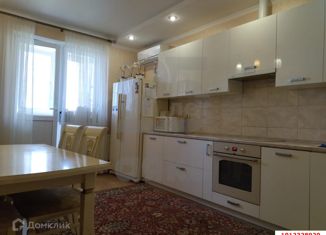 Продается 2-комнатная квартира, 80 м2, Краснодар, бульвар Клары Лучко, 14к1, бульвар Клары Лучко