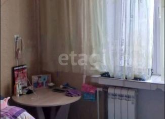 Продам 1-комнатную квартиру, 33 м2, Омск, улица Марка Никифорова, 3, Советский округ