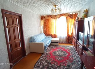 Продается трехкомнатная квартира, 58.1 м2, Нижнекамск, проспект Химиков, 36А