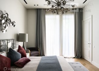 Трехкомнатная квартира на продажу, 151 м2, Москва, улица Плющиха, 37, метро Киевская