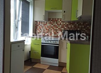 Сдам 3-ком. квартиру, 60 м2, Москва, улица Маршала Новикова, 6к2, улица Маршала Новикова