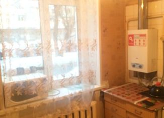 Продается 3-комнатная квартира, 55.4 м2, Нижний Новгород, улица Сурикова, 10, улица Сурикова