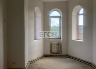 Продаю дом, 639 м2, станица Тверская, улица Ленина, 4