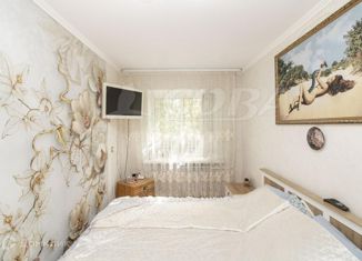 Продаю трехкомнатную квартиру, 54 м2, Тюменская область, улица Республики, 188