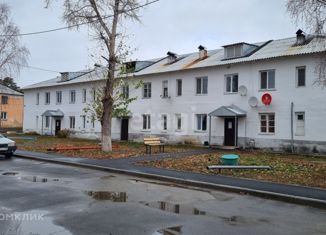 Продажа 2-ком. квартиры, 41.8 м2, Камышлов, улица Ленина, 13