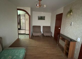 Продается 3-комнатная квартира, 47.3 м2, Новокузнецк, улица Грдины, 8