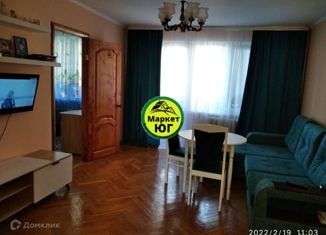 Продается 4-ком. квартира, 80 м2, Абинск, улица Красных Таманцев