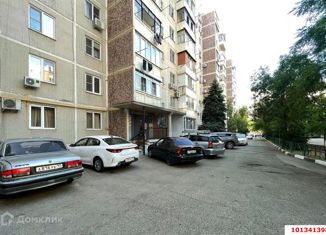 Двухкомнатная квартира на продажу, 55 м2, Краснодар, улица 70-летия Октября, 24, микрорайон Юбилейный