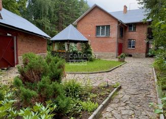 Продается дом, 308 м2, Катайск, Центральная площадь