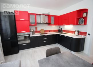 Сдача в аренду 1-ком. квартиры, 40 м2, Тюмень, улица Циолковского, 7к2