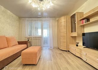 Продаю 2-комнатную квартиру, 44 м2, Волжский, улица Наримана Нариманова, 11