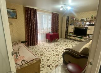 Продам 2-ком. квартиру, 53 м2, посёлок городского типа Новоозёрное, Парковая улица, 2