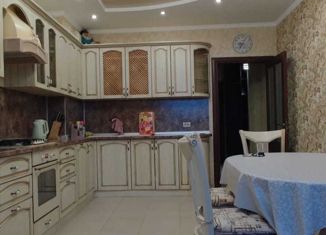 Сдаю в аренду двухкомнатную квартиру, 76 м2, Пятигорск, улица Нежнова, 21К5, ЖК Престиж