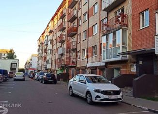 Продажа 2-комнатной квартиры, 71.3 м2, посёлок Ивняки, Центральная улица, 6Б