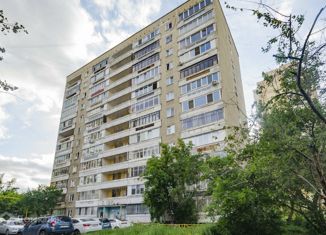 Продается двухкомнатная квартира, 48 м2, Свердловская область, Волгоградская улица, 200