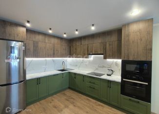 Продаю 3-ком. квартиру, 84 м2, Саратов, 3-й проезд имени А.П. Муленкова, 2, ЖК Изумрудный