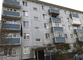 Продажа двухкомнатной квартиры, 43.8 м2, Псковская область, улица Лепешинского, 12